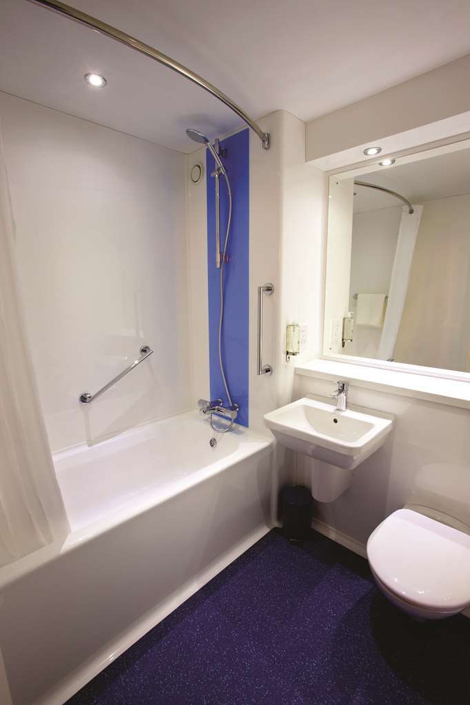 แทรเวลลอดจ์ สวินดอน เซ็นทรัล Hotel ห้อง รูปภาพ